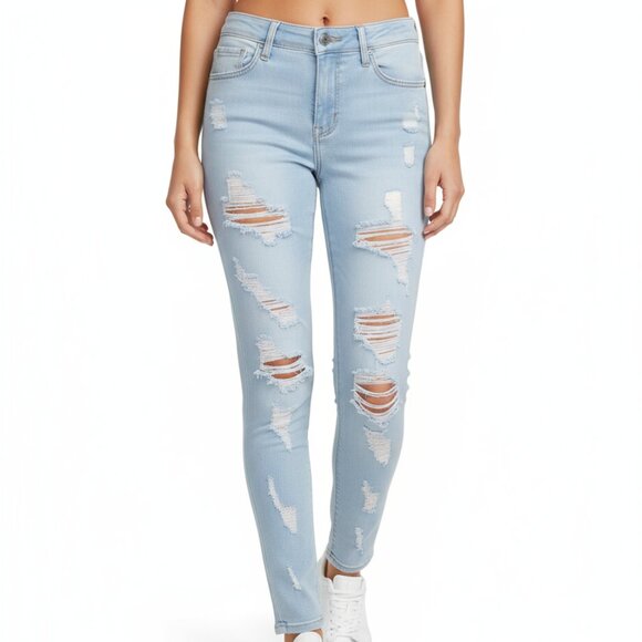 Almost Famous Mid Rise Distressed Light Wash Roll Up Skinny Jeans Size 7 Womens - Picture 1 of 6